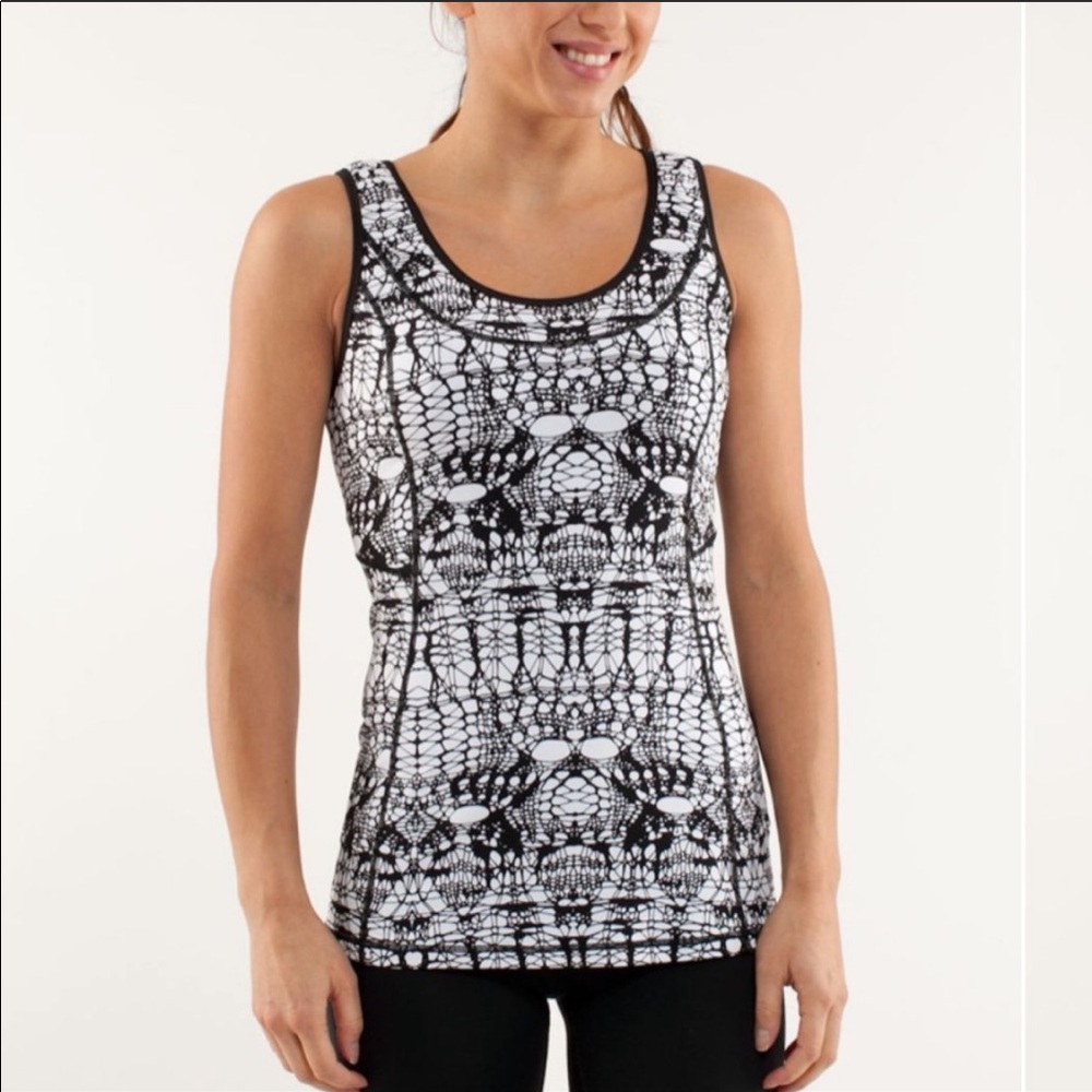 Lululemon Run: Stay On Course Tank white black 10